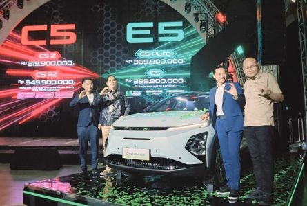 Dibanderol Menggiurkan, Chery C5 dan E5 Resmi Diluncurkan Di Indonesia.