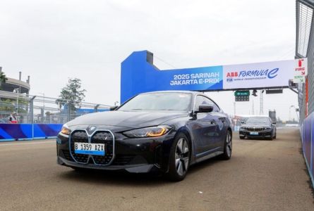 BMW Indonesia Resmi Dipercaya ABB FIA E World Championship Sebagai Official Sustainable Mobility Partner 2025 Sarinah Jakarta E-Prix.