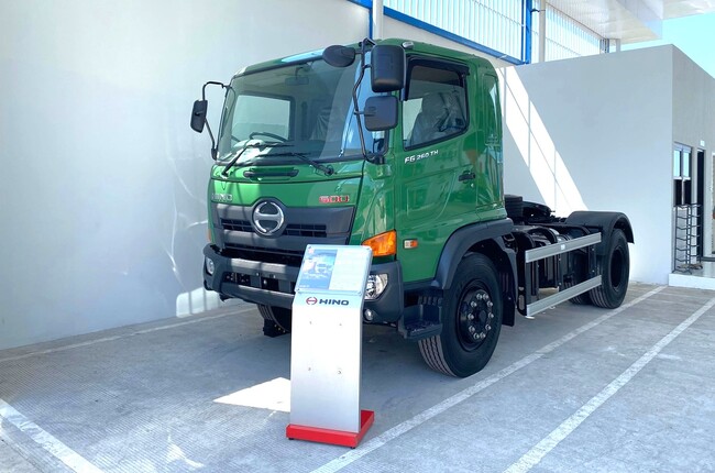 Foto Hino resmi Membuka Dealer Baru di Banyuwangi 03