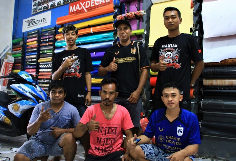 2023 01 otre maniac sticker jayapura 4