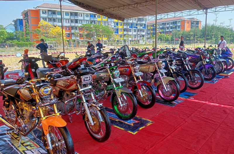 KONTES MODIFIKASI Juga terbuka untuk varian lain