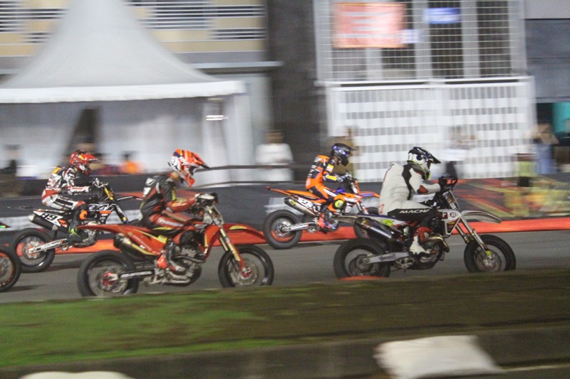 Supermoto Superchalenge seri 1 2024 Jogjakarta. dihuni beberapa mantan racer MotoGP