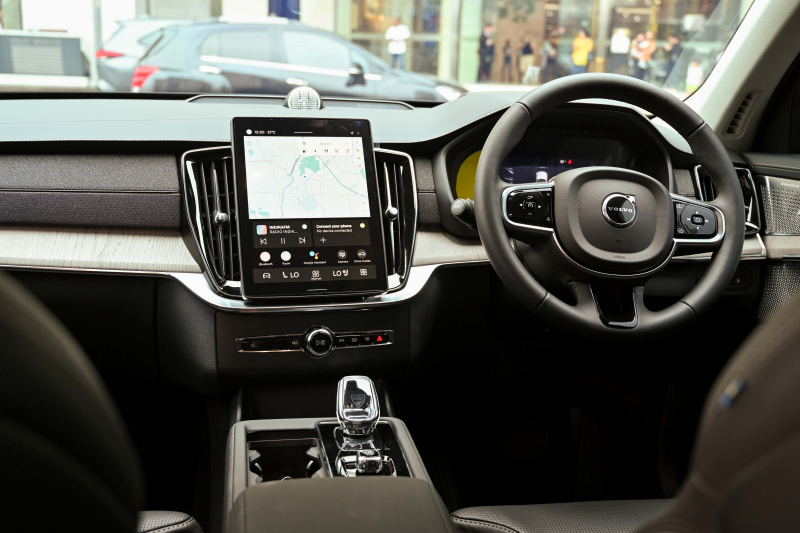 Multimedia Volvo XC90 Facelift 1