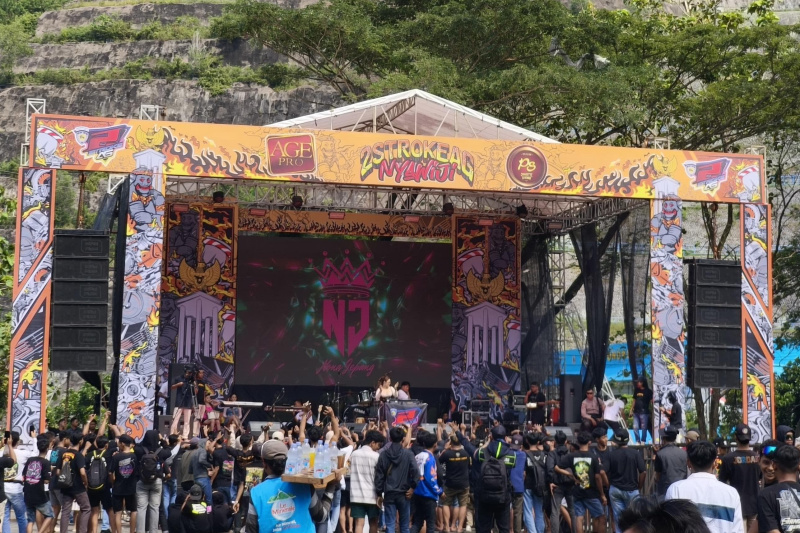 tla stage