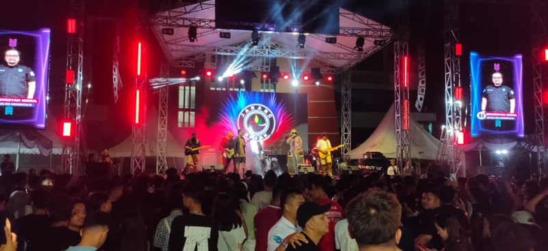 Live Musik Reggae Perform Band By Jarang Break