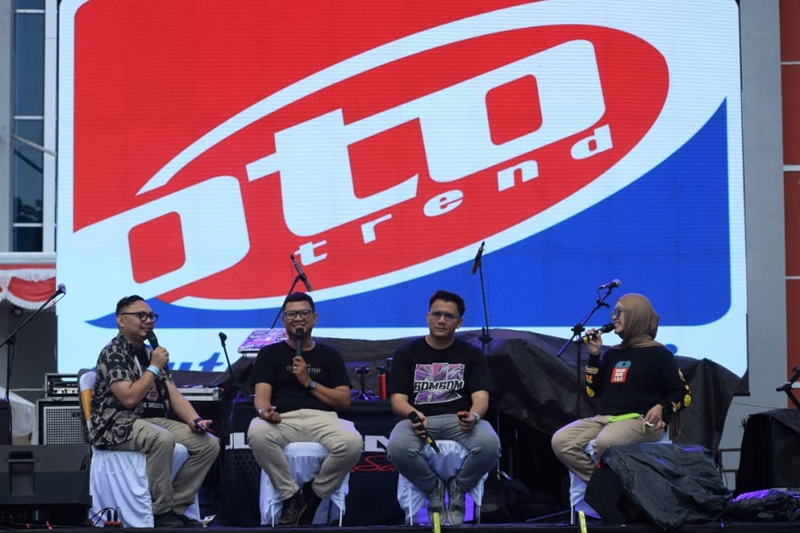 Sesi Talk Show Pembicara Juri dari Makassar Stance Ototrend Automotive Media