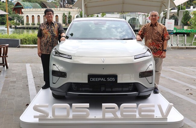 Deepal S05 REEV tampil perdana di Indonesia 01