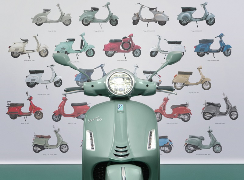1 Vespa GTS 80TH