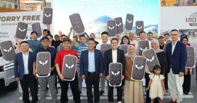 Wuling Gelar Handover Ceremony Eksion Di Summarecon Mall Serpong.