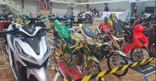 Ronggolawe Otocontest 2025 by STTR Cepu Guncang GOR Mustika Blora! Antusias Menyala Modilover Plat K 
