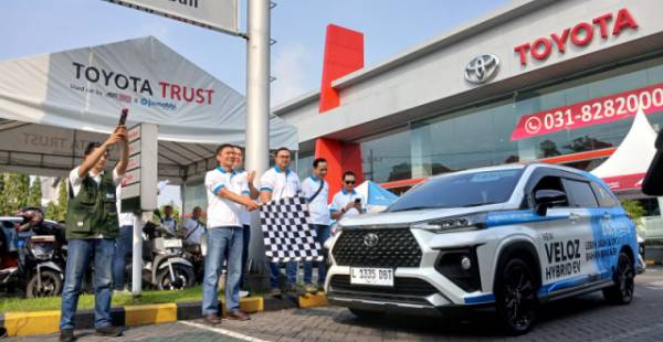 Auto2000 Jatim Uji Mobil Elektrifikasi Veloz Hybrid Taklukkan Bromo.