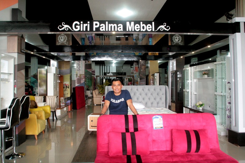 Made Raji Mahendra Owner Giri Palma