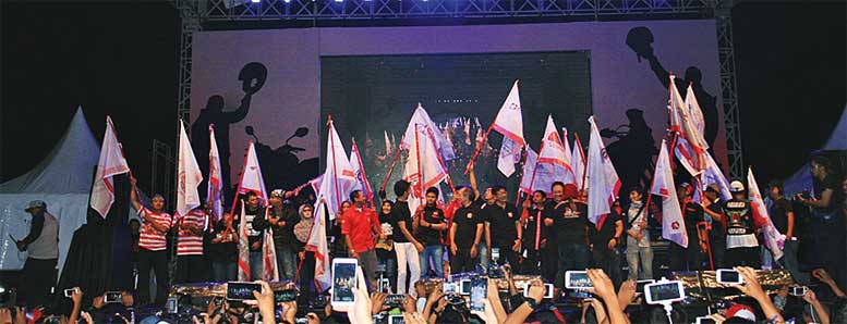 Perwakilan dealer se-Indonesia. Perwakilan dealer se-Indonesia.
