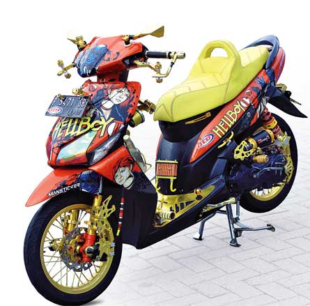 HONDA VARIO '10 - KALISAT : HELLO HELLBOY !