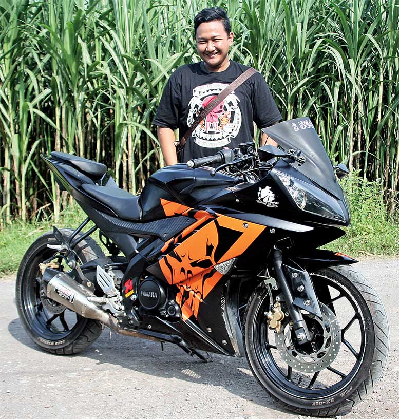 Yamaha R15 '15 - Mojokerto : Hydra dari Dunia Kegelapan