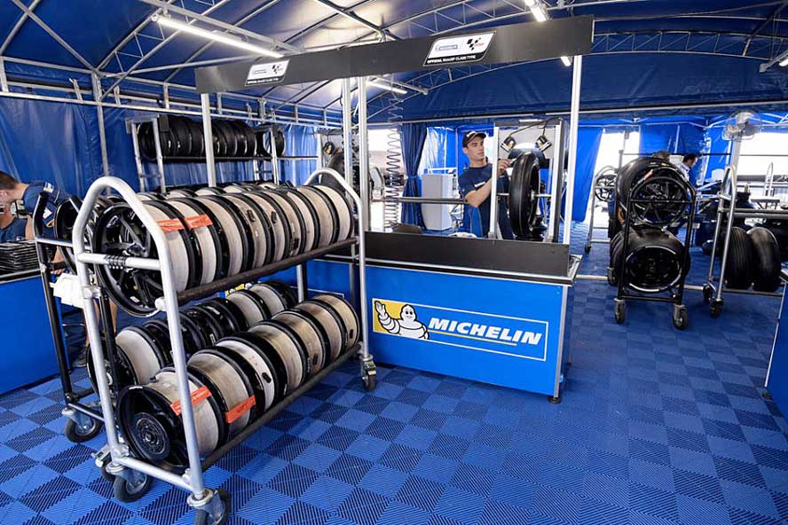 MICHELIN. Siap membawa 4 pilihan ban untuk MotoGP Sachsenring Jerman MICHELIN. Siap membawa 4 pilihan ban untuk MotoGP Sachsenring Jerman