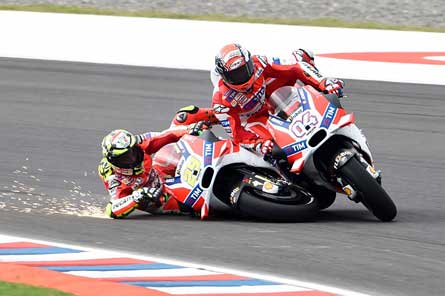 DOVIZIOSO. Membantah Iannone yang menyebutnya kurang menghormati