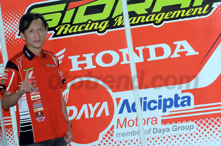 RUDI TRIJAYA (PEMILIK TIM HONDA  TRIJAYA). Kerja juri di Motorprix 2017 merugikan kita