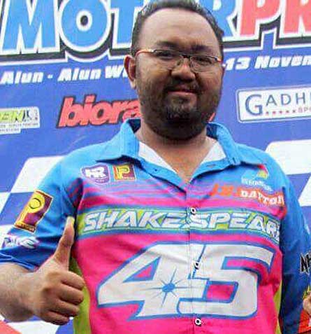 ROBERT SPIRE. Pemilik tim  Shakespeare 45 yang notabene bermarkas di Jatim