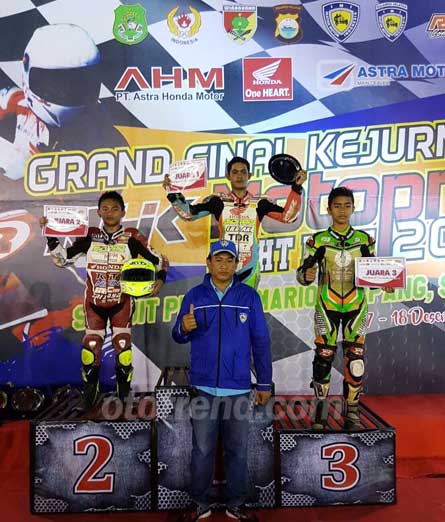 PEMULA B, SANDY YP (BORNEO RACING  TEAM). Walau privateer, raih posisi ke-3 nasional kelas MP6