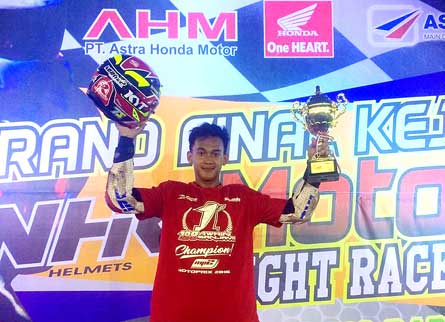 AWHIN SANJAYA. Juara nasional MP2 (125 cc) saat Grand Final Motorprix 2016 Sidrap